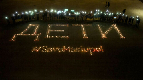 &lsquo;Hellscape&rsquo; in Mariupol where 100,000 trapped