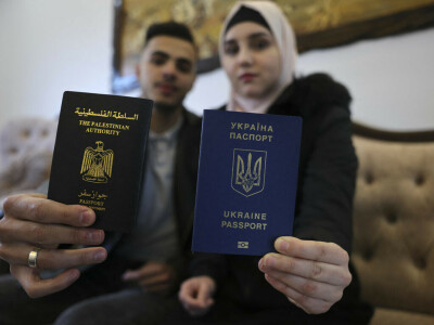 Fleeing Russian invasion, Ukrainian woman reaches Gaza