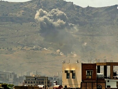 Saudi-led coalition strikes Yemen despite rebel truce