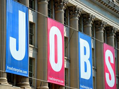 German unemployment rate falls back to pre-pandemic level