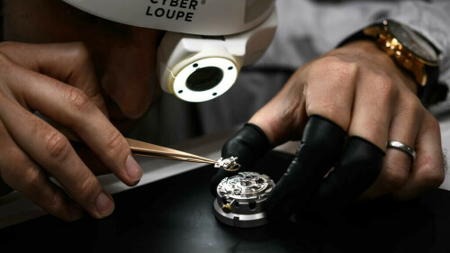Clock ticking on Swiss watches' raw materials from Russia