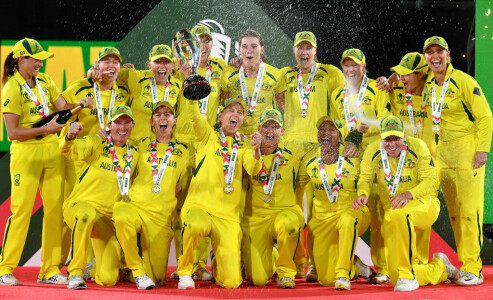 Alyssa Healy smashes record as Australia beat England to clinch Women's World Cup