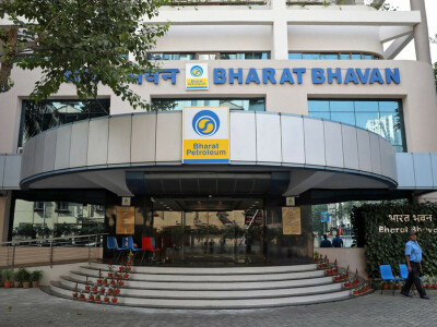 India BPCL buys 2 million barrels of Russian Urals for May loading