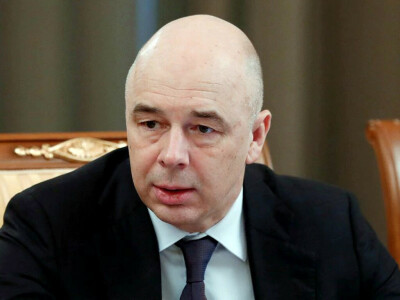 Russia, facing default risks, says will do all possible to pay creditors
