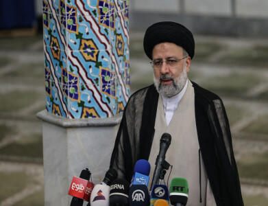 President Raisi says Iran will not retreat from &lsquo;nuclear rights&rsquo;