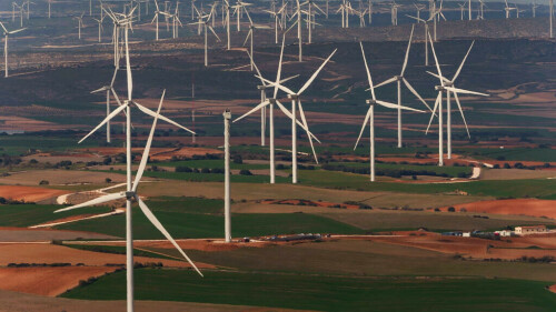 Favourable breezes boost Spain&rsquo;s wind power sector