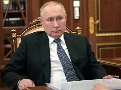 Putin says peace talks with Ukraine are at dead end, goads the West