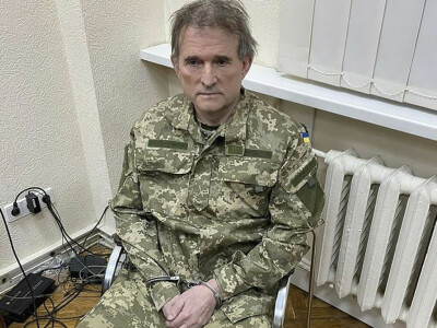 Ukraine shows video of detained Putin ally calling for Mariupol swap