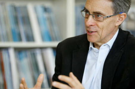 Human Rights Watch chief to step down after nearly three decades