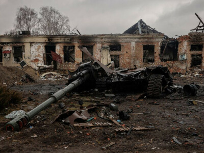 Two powerful blasts heard in Russian city near Ukraine border: witnesses
