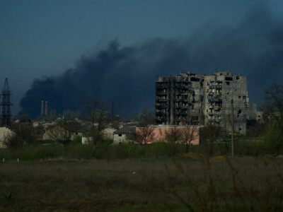 Moscow says nearly 50 civilians evacuated from Mariupol steel plant