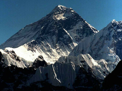 Indian climber dies in Nepal-hiking official