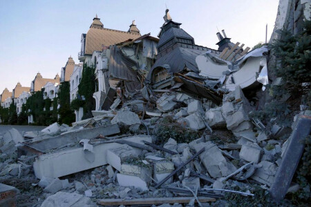 Missiles pound Ukraine&rsquo;s Odesa after Russia marks WW2 victory
