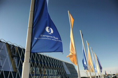 EBRD bank sees worse Ukraine economic downturn in 2022