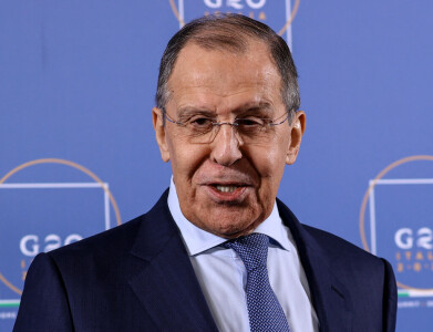 Oman, welcoming Russian FM, says committed to OPEC+ agreement
