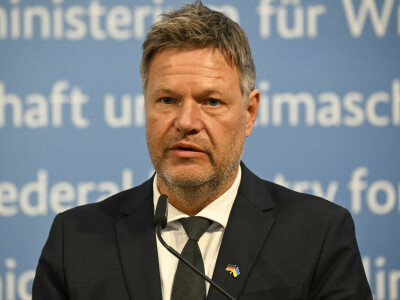 Russia using energy &lsquo;as weapon&rsquo;, says Berlin