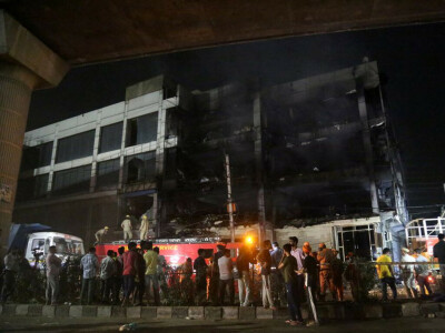 At least 26 killed in fire in western Delhi suburb
