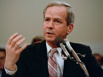 Former Reagan national security adviser McFarlane dies