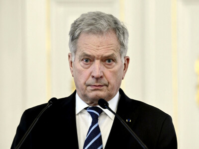 Finland says president spoke with Putin about NATO membership
