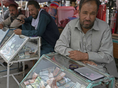 Afghan money exchangers on strike after licence fee hike
