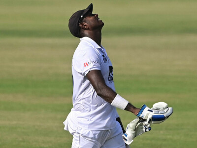 Bangladesh firm in reply after Mathews falls for 199