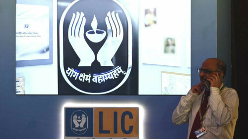 Indian insurance giant slumps after country&rsquo;s biggest-ever IPO