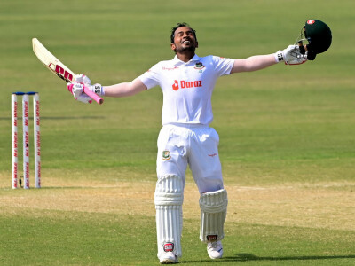 Mushfiqur ton guides Bangladesh to lead over Sri Lanka