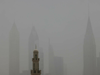World's tallest building engulfed as Mideast sandstorms hit UAE