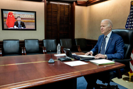White House says Biden, China&rsquo;s Xi may talk in coming weeks