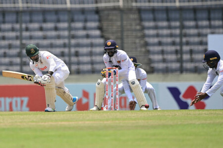 Sri Lanka&rsquo;s Rajitha, Fernando rip out Bangladesh top order