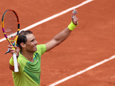 Nadal destroys Thompson to reach French Open second round