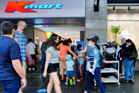 Australian retailers get holiday boost, but headwinds strengthen