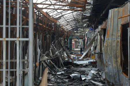 Russians consolidate hold on Ukrainian city; US to give Kyiv advanced rockets