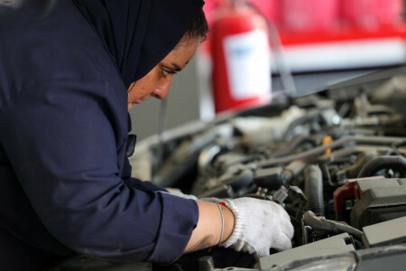 Saudi women move from behind wheel to under the hood