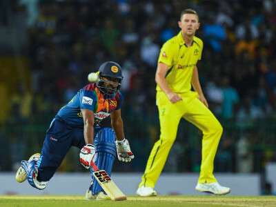 Australia need 125 to win T20I after Sri Lanka batting collapse