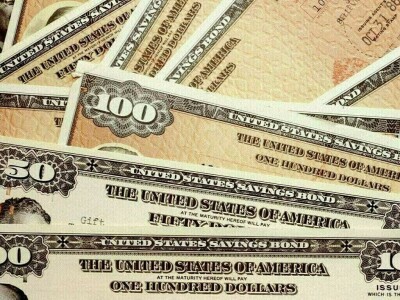 Investors flee 2-year Treasuries on inflation shock