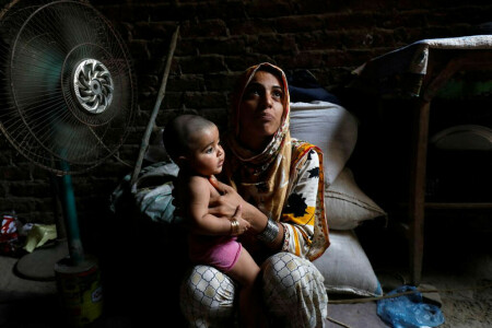 In hottest city on Earth, mothers bear brunt of climate change