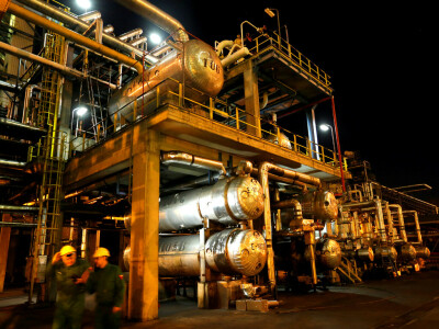 US targets Chinese, Emirati firms for Iran petrochemical sales