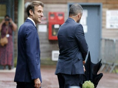 Macron's tense, last-gasp Putin call on eve of Ukraine invasion