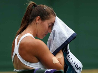 Britain&rsquo;s Burrage plays Wimbledon Good Samaritan before early exit