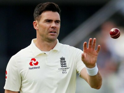 Anderson replaces Overton in England team for India Test