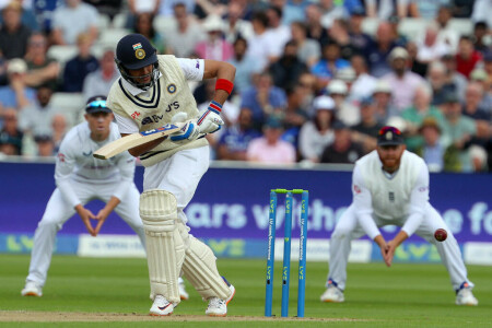 England bowl against India in delayed 5th Test