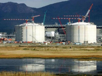 Russia seizes control of Sakhalin gas project, raises stakes with West