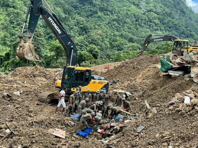 India landslide death toll rises to 37