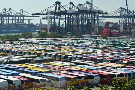 German exports dip slightly in May as EU demand weakens