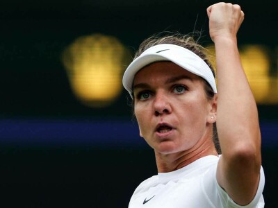 Halep demolishes Anisimova to reach Wimbledon semi-finals