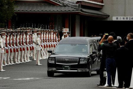 Japan bids sombre farewell to slain Shinzo Abe, its longest-serving premier