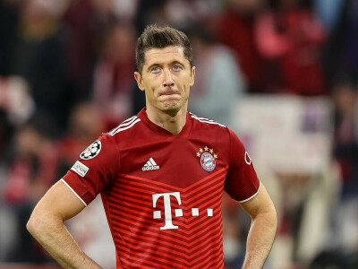 Lewandowski arrives for pre-season Bayern medical