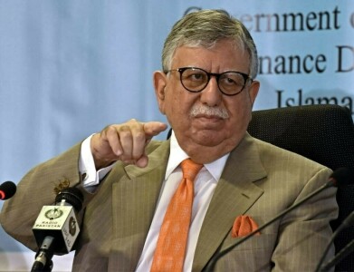 Tarin calls for general elections to 'kill this uncertainty' after Punjab by-elections