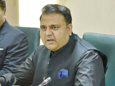 Fawad demands &lsquo;new and credible&rsquo; election commission